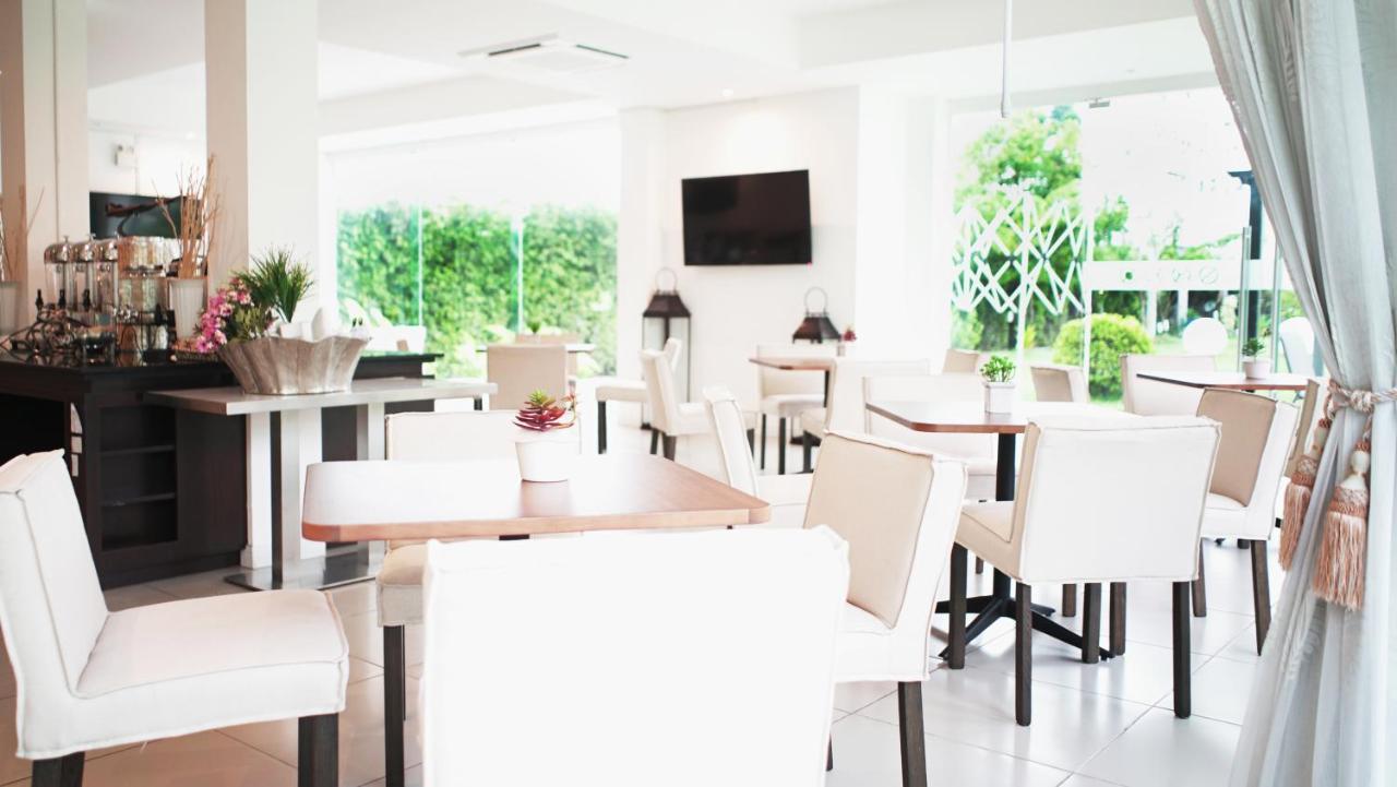 The White Garden Premier Saraburi 호텔 Ban Dao Ruang  외부 사진