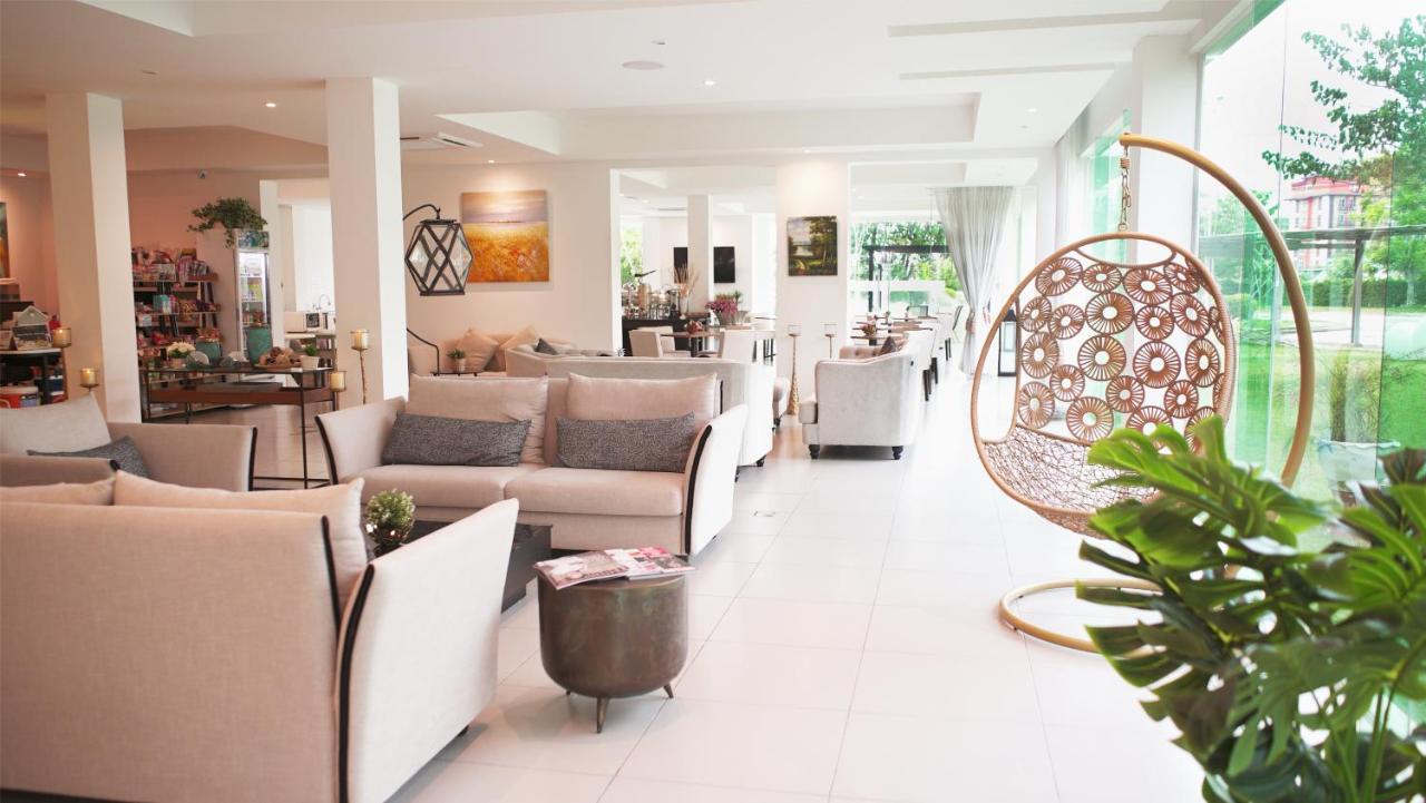 The White Garden Premier Saraburi 호텔 Ban Dao Ruang  외부 사진