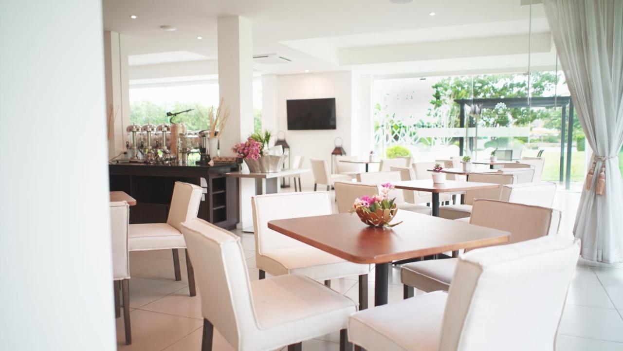 The White Garden Premier Saraburi 호텔 Ban Dao Ruang  외부 사진